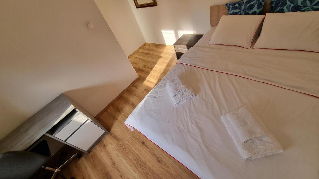 Twin-Magnolias Condo With Garden, Parking & Ev Station ザグレブ エクステリア 写真