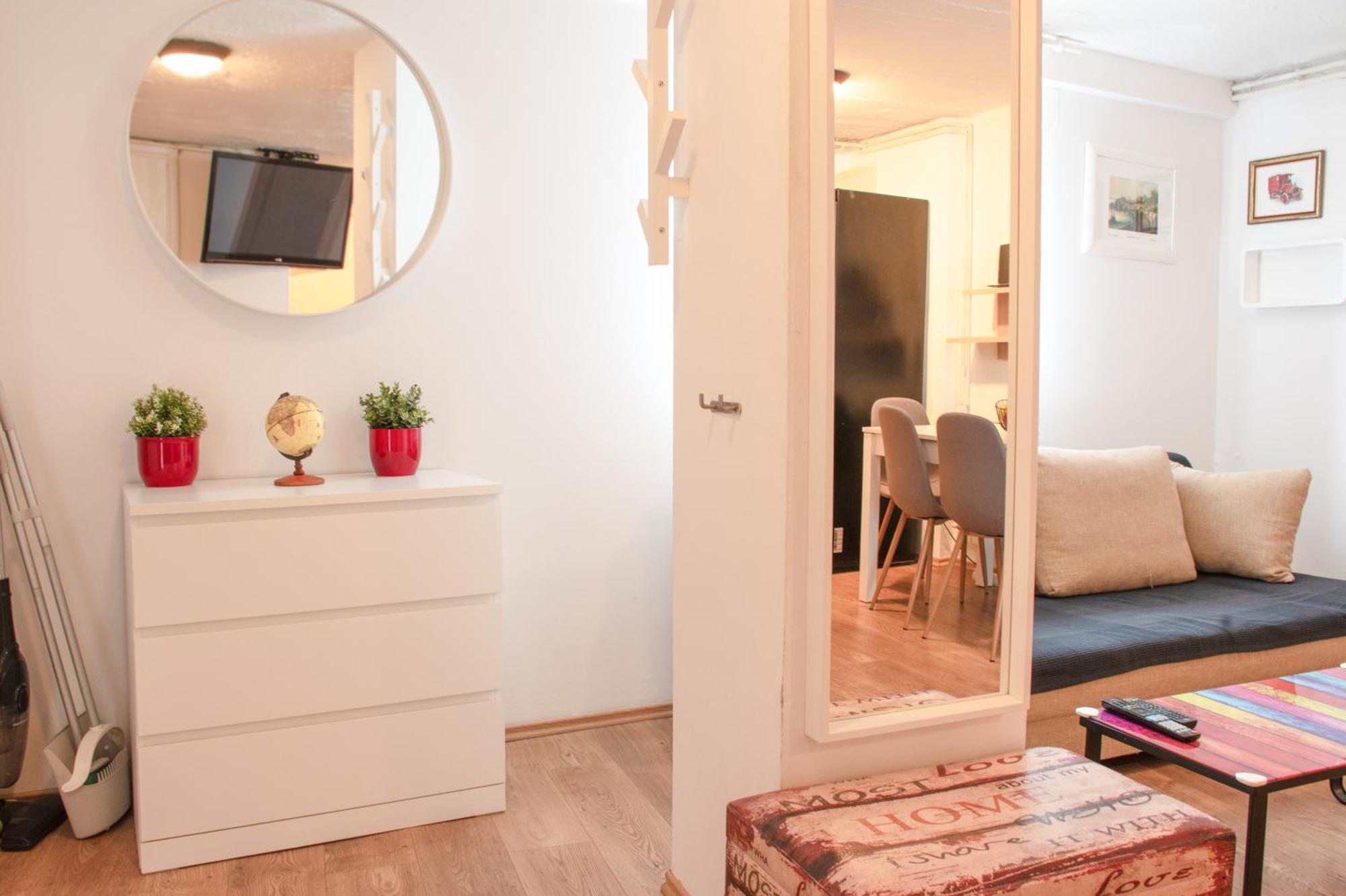 Twin-Magnolias Condo With Garden, Parking & Ev Station ザグレブ エクステリア 写真