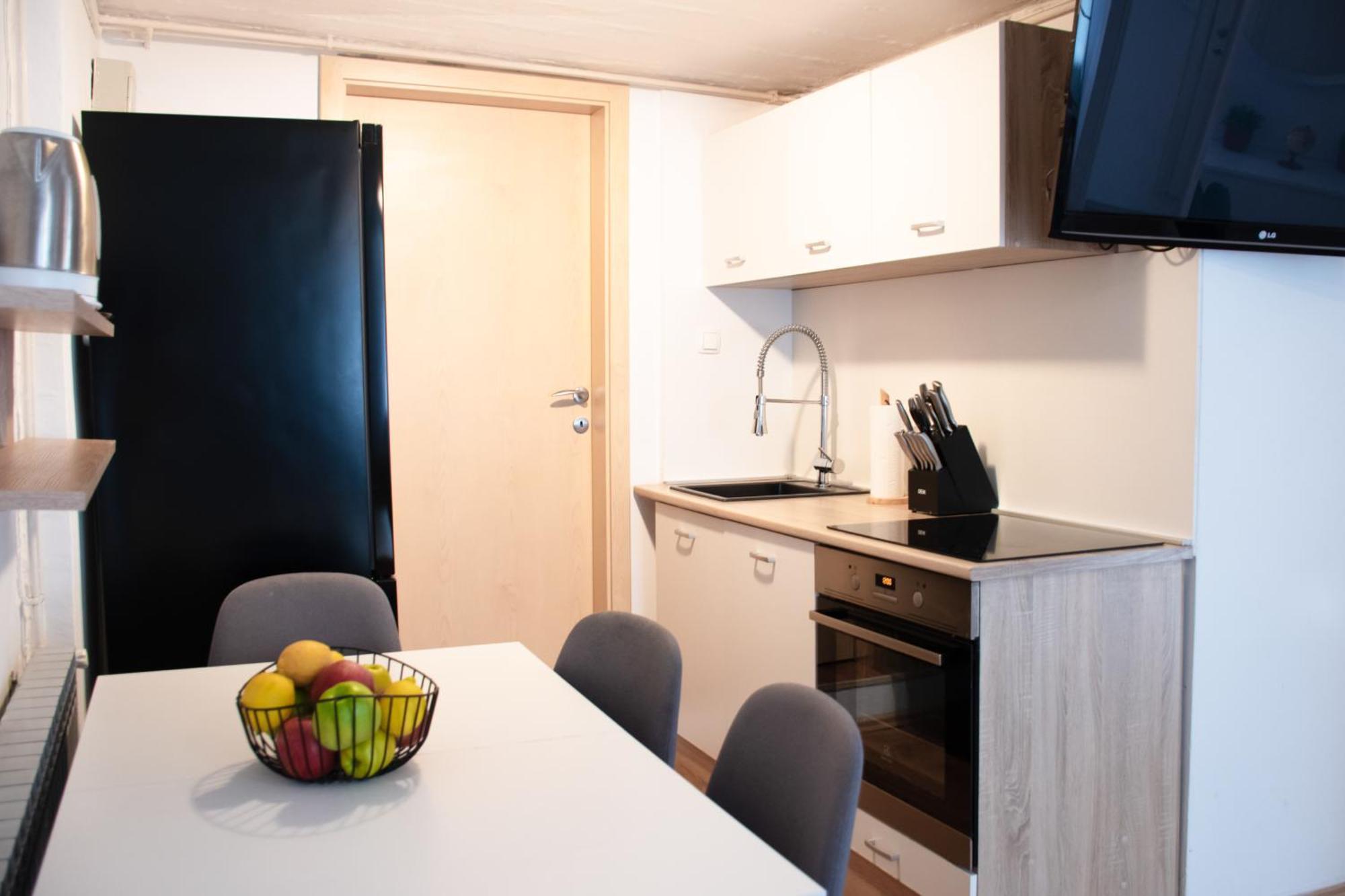 Twin-Magnolias Condo With Garden, Parking & Ev Station ザグレブ エクステリア 写真