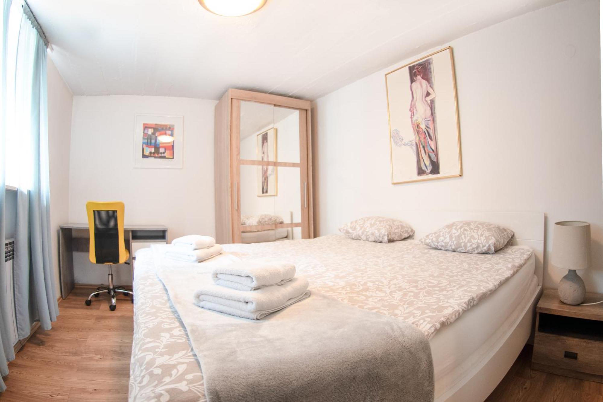 Twin-Magnolias Condo With Garden, Parking & Ev Station ザグレブ エクステリア 写真